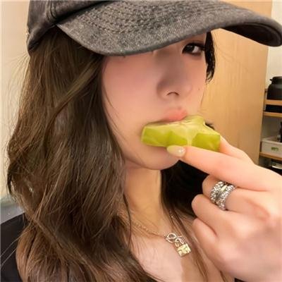 艾蜜莉·布莱尔的秘密