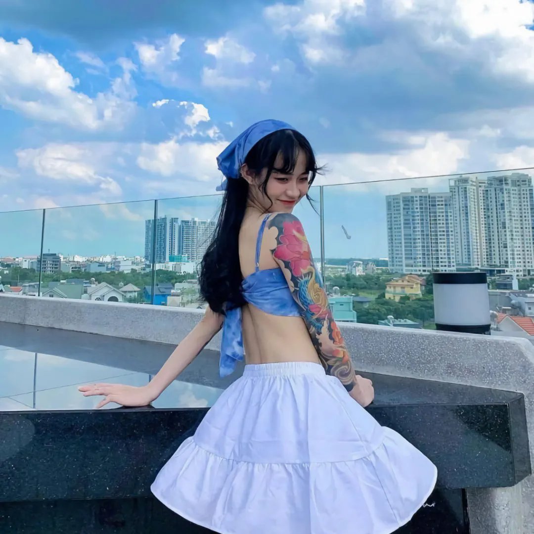 搭秋千的人
